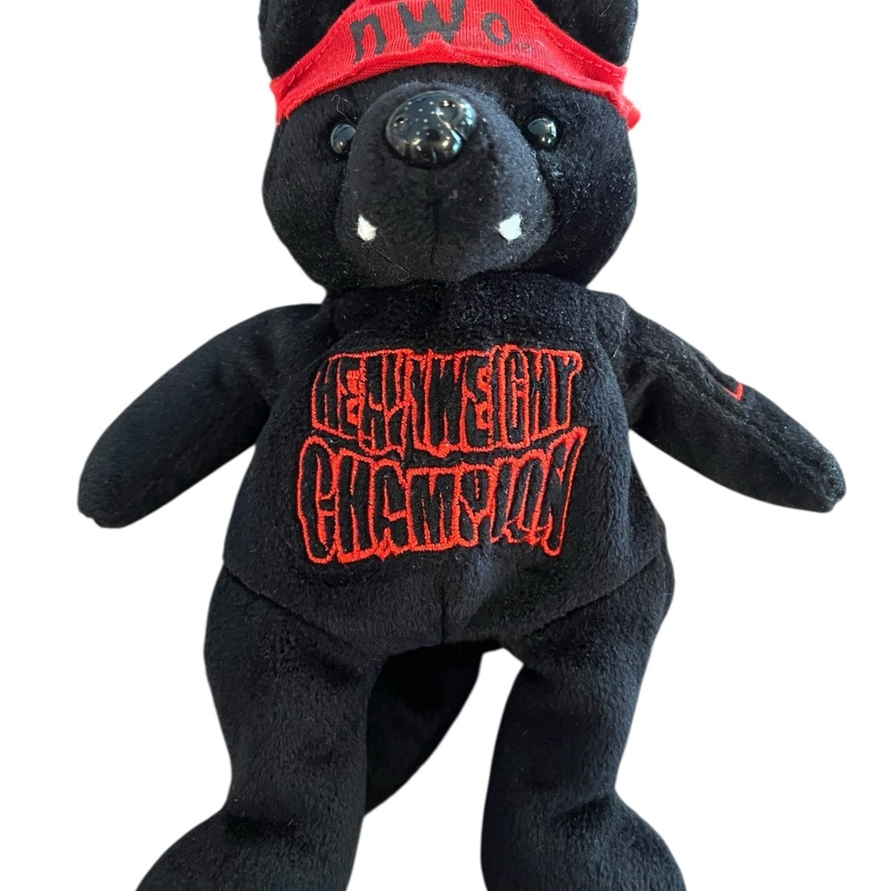 1999 WCW Black & Red Wolves Hulk Hogan beanie bear NWO